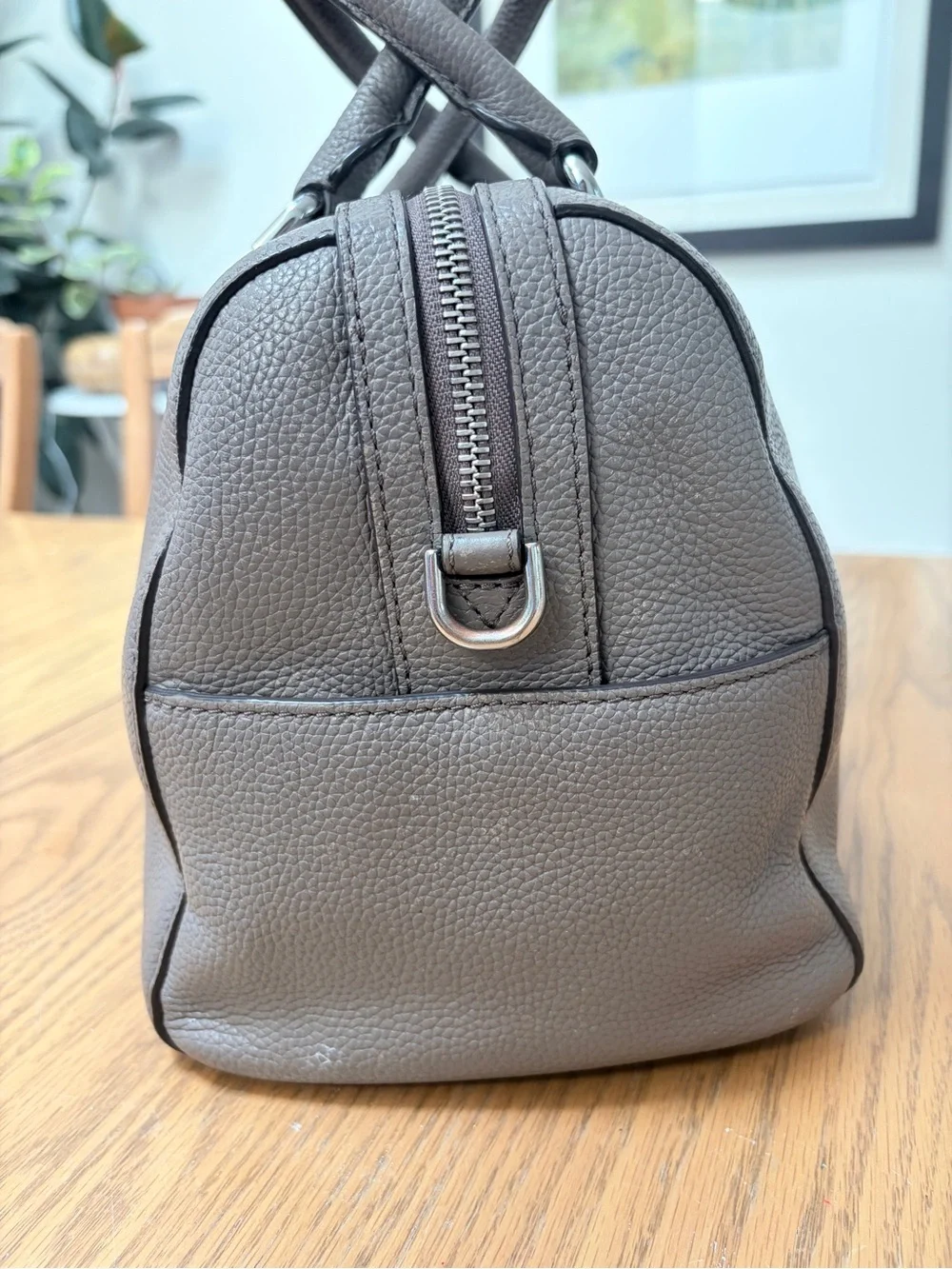 Michael Kors Mercer Medium Leather Duffel Bag - Picture 5 of 16
